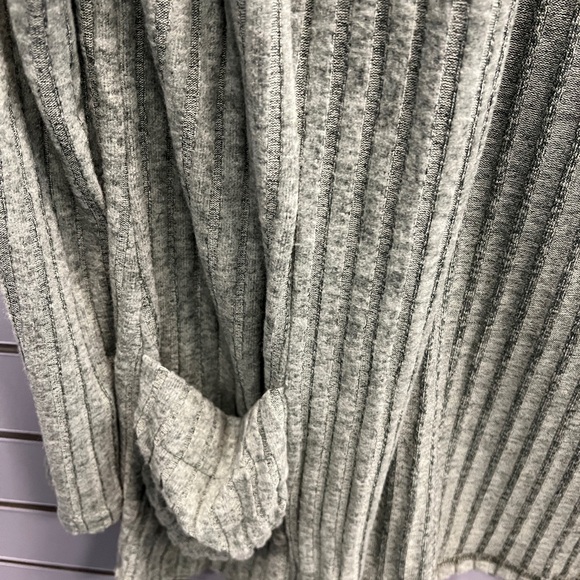 NWT Ribbed Knit Cardigan - Picture 3 of 5